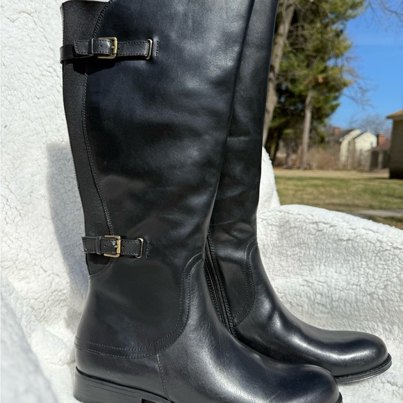 Women's Black Riding Boots size 10w wide shaft - Picture 2 of 3